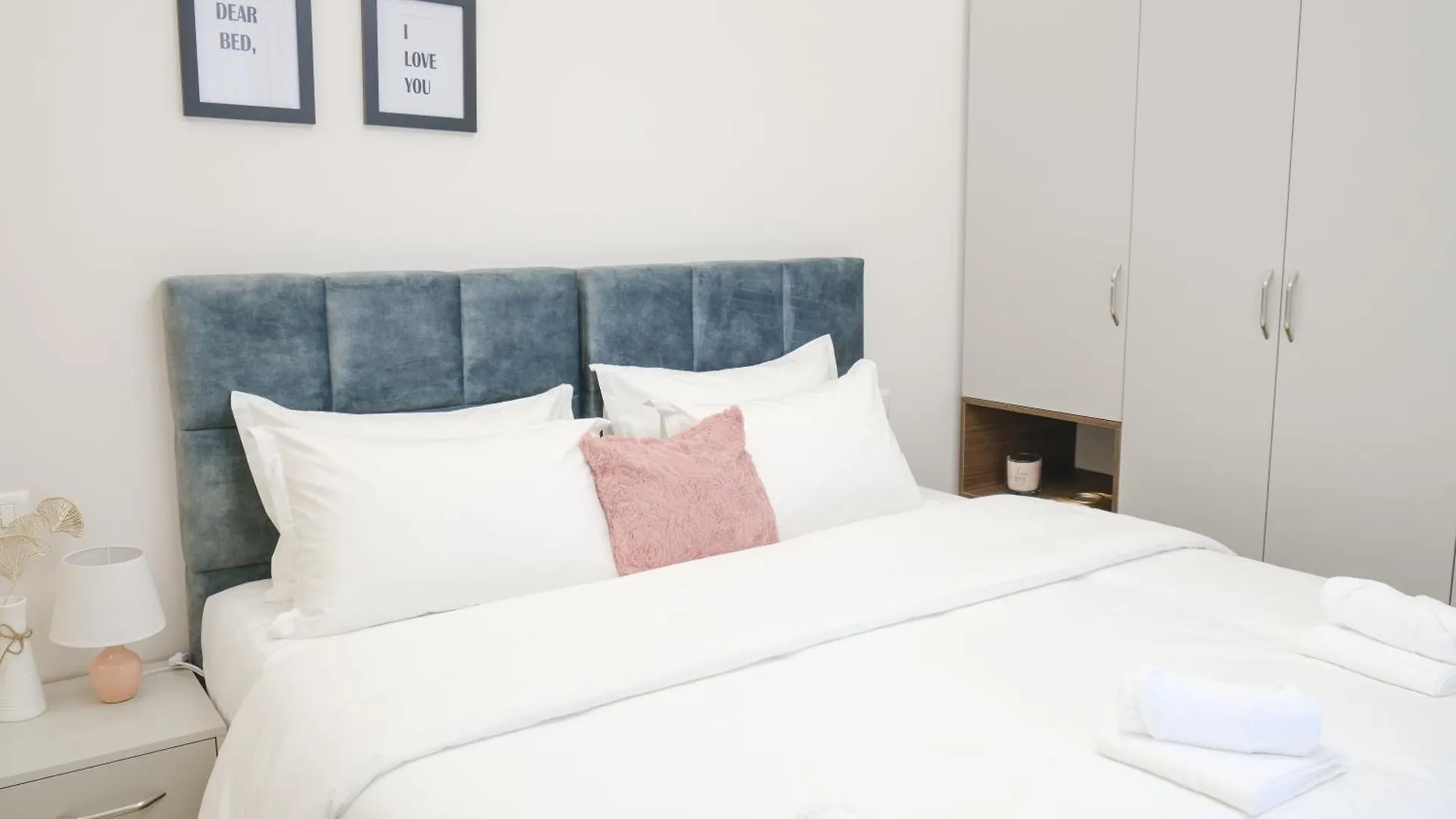 Lindi'S Apartment 4/7 地拉那 阿尔巴尼亚